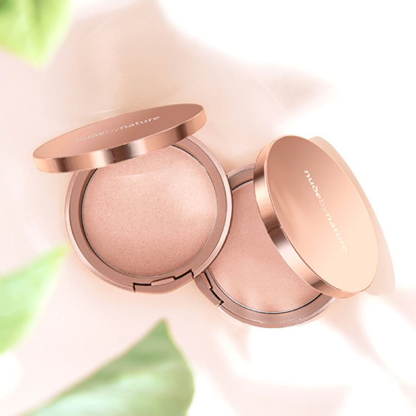 Nude By Nature Sheer Light Pressed Illuminator & Highlighter Brush
