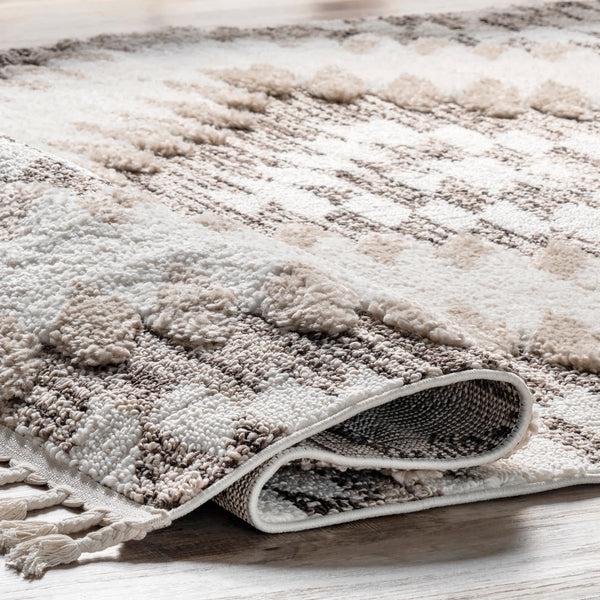 Nuloom Adelade Aztec High Low Shaggy Tassel Area Rug Beige
