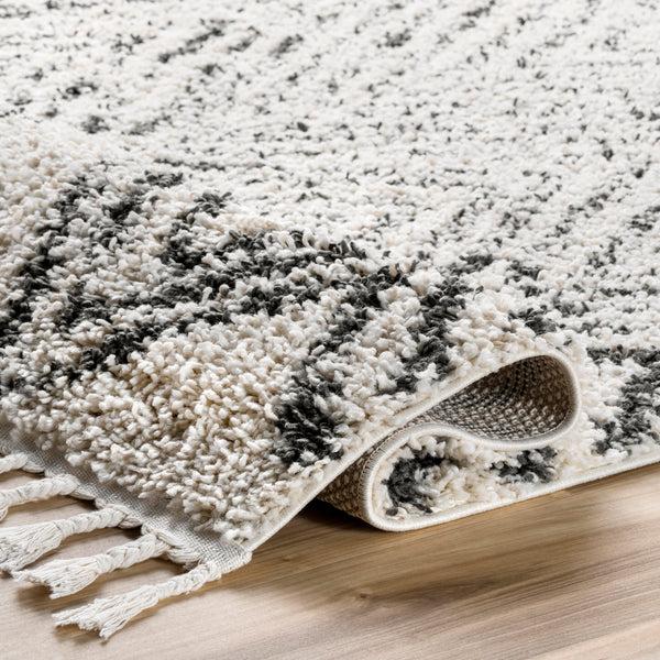 Nuloom Amanda Moroccan Chevron Tassel Area Rug Off White