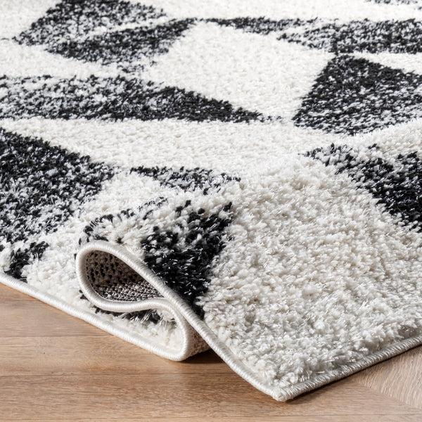 Nuloom Avery Herringbone Cozy Shag Area Rug Black And White