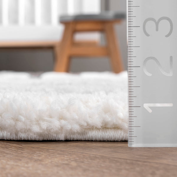 Nuloom Bristol High-Low Geometric Ripples Tassel Area Rug Beige