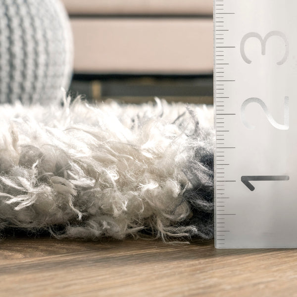 Nuloom Bristowe Diamond Cozy Soft & Fluffy Shag Area Rug Beige