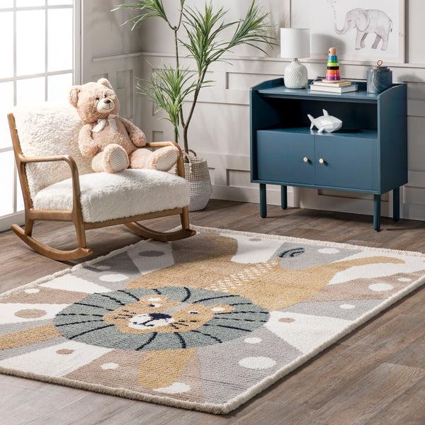 Nuloom Brodie Cheerful Lion Kids Area Rug Light Gray