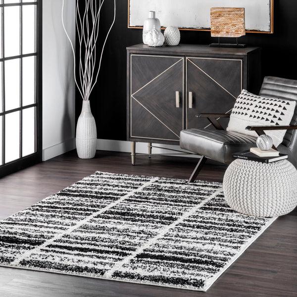 Nuloom Celyn Distressed Block Shag Area Rug Black And White