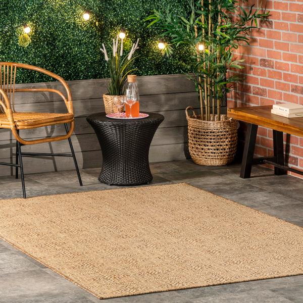 Nuloom Chandler Elegant Indoor/Outdoor Area Rug Beige