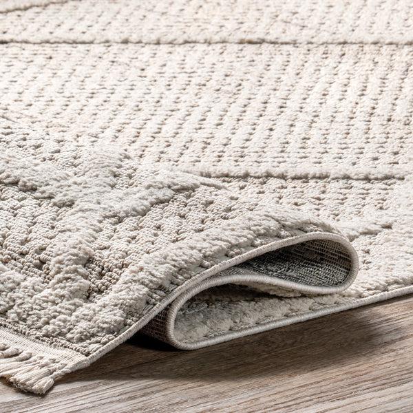 Nuloom Dazi Moroccan Diamond High/Low Tasseled Area Rug Beige