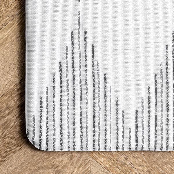 Nuloom Diamond Stripes Anti Fatigue Kitchen Or Laundry Room Comfort Mat Light Gray