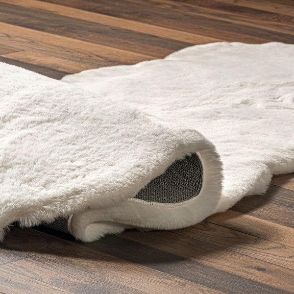 Nuloom Eline Faux Sheepskin Machine Washable Area Rug White