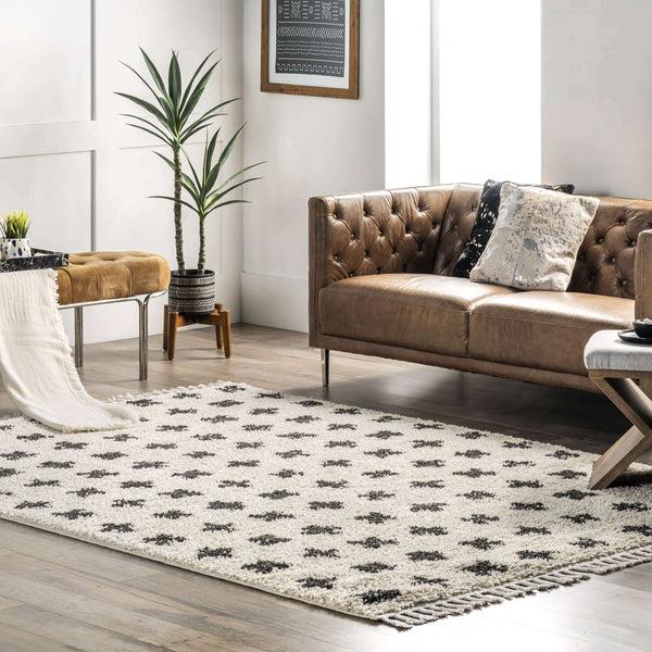 Nuloom Fatima Cross Cozy Shag Tassel Area Rug Off White