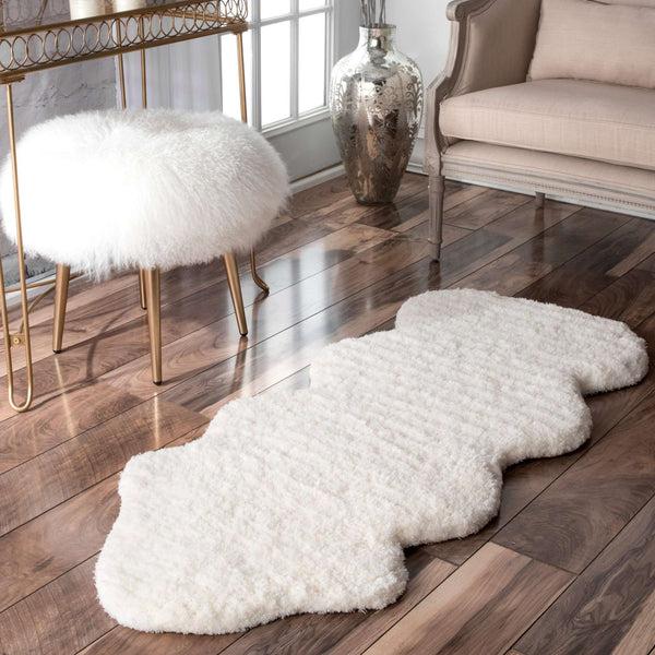 Nuloom Hand Tufted One And A Half Piece Faux Sheepskin Natural