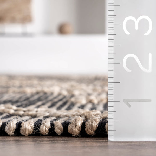 Nuloom Handmade Moroccan Julianne Jute Area Rug Light Gray