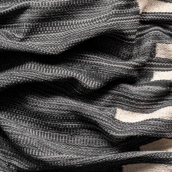Nuloom Irina Hand Loomed Contemporary Cotton Area Rug Charcoal