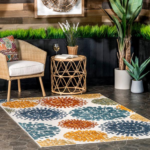 Nuloom Iva Contemporary Flowers Indoor/Outdoor Area Rug Multi