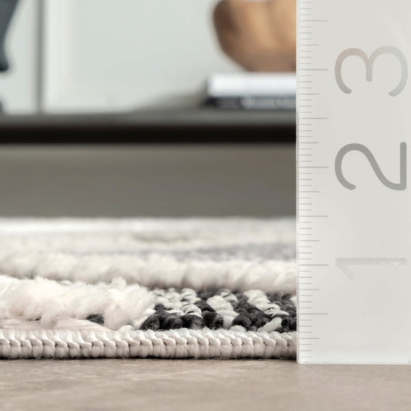 Nuloom Journey Shaggy Checkered Tiles Tassel Area Rug Grey