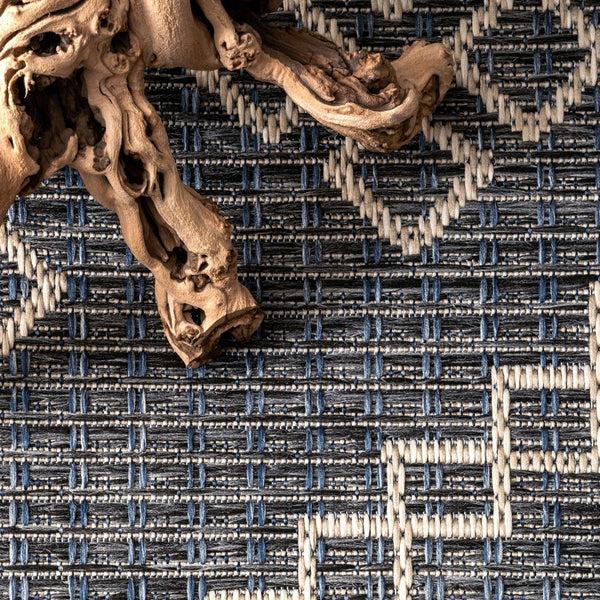 Nuloom Julieta Diamonded Helix Indoor/Outdoor Area Rug Grey