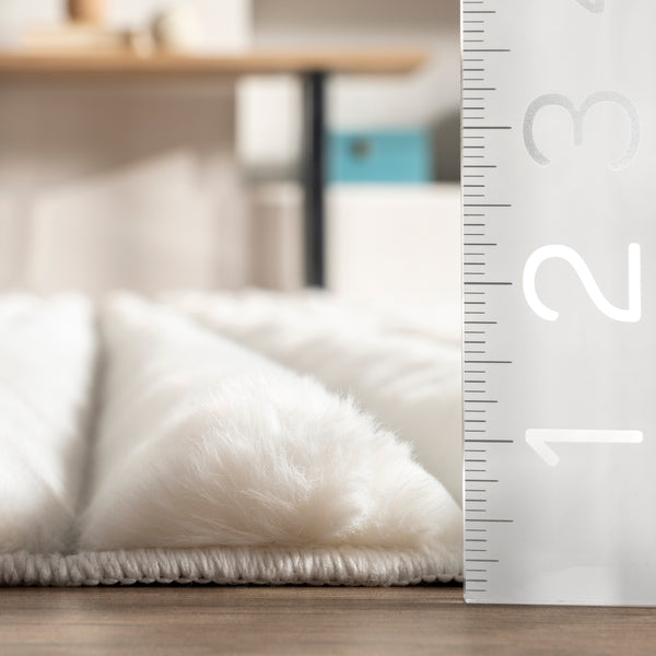 Nuloom Kai Stripe Faux Rabbit Machine Washable Area Rug Off White