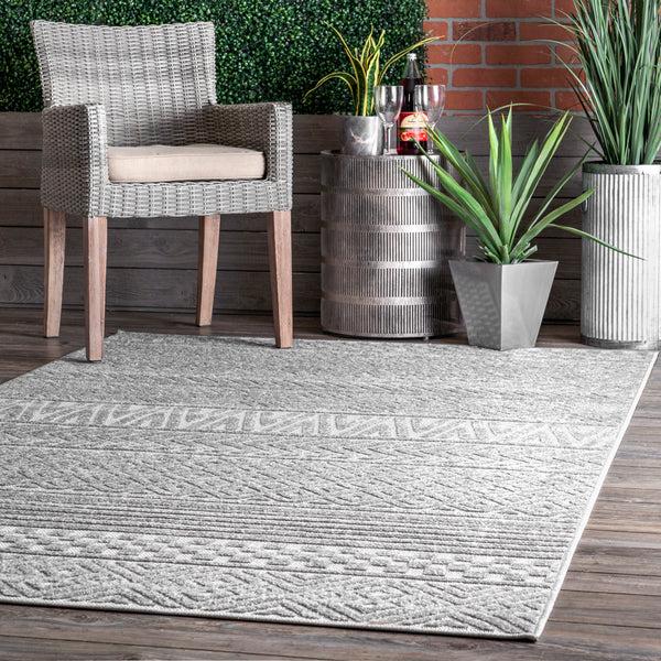 Nuloom Kamryn Textured Tribal Indoor/Outdoor Area Rug Beige