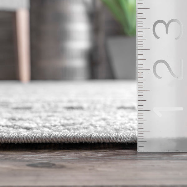 Nuloom Kamryn Textured Tribal Indoor/Outdoor Area Rug Beige