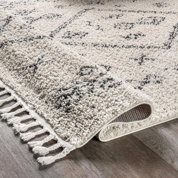 Nuloom Kayla Moroccan Abstract Tassel Rug Off White