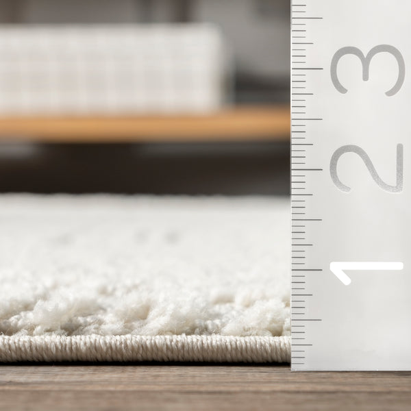 Nuloom Kerry Textured Geometric Tasseled Area Rug Ivory