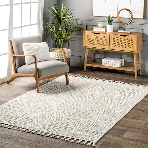 Nuloom Kerry Textured Geometric Tasseled Area Rug Ivory