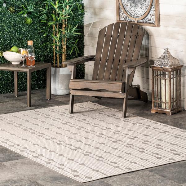 Nuloom Kiernan Vertical Teardrop Stripe Indoor/Outdoor Area Rug Charcoal