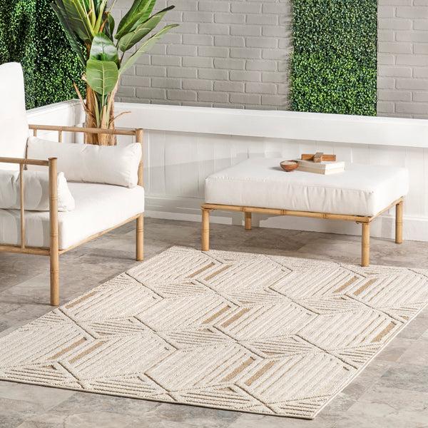 Nuloom Letitia Raised Diamond Indoor/Outdoor Area Rug Ivory