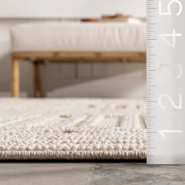 Nuloom Letitia Raised Diamond Indoor/Outdoor Area Rug Ivory