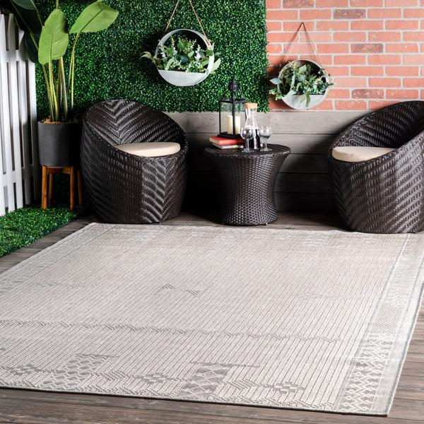 Nuloom Lowen Tribal Indoor/Outdoor Area Rug Light Grey
