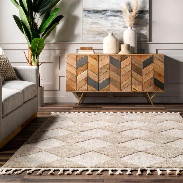 Nuloom Marissa High/Low Diamond Tassel Area Rug Beige