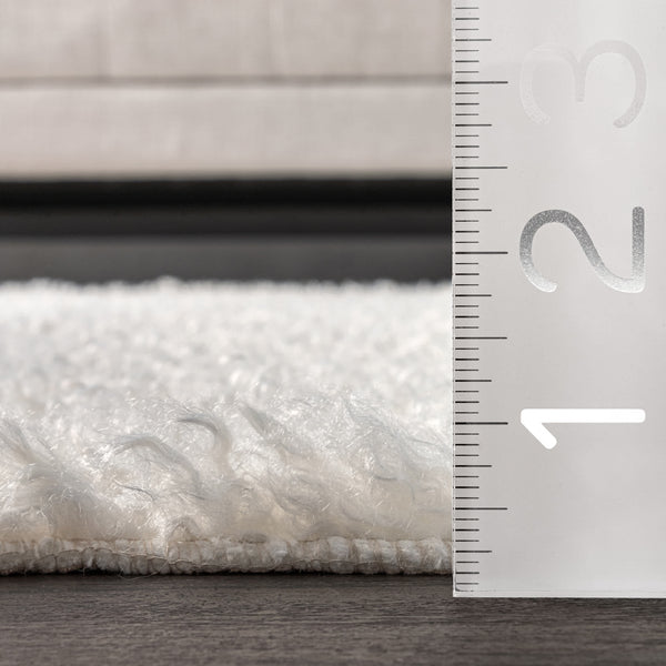 Nuloom Marlow Soft Shaggy Faux Sheepskin Machine Washable Area Rug White
