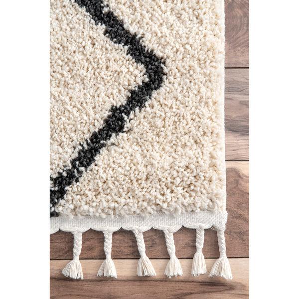 Nuloom Michelle Diamond Trellis Tassel Area Rug Off White
