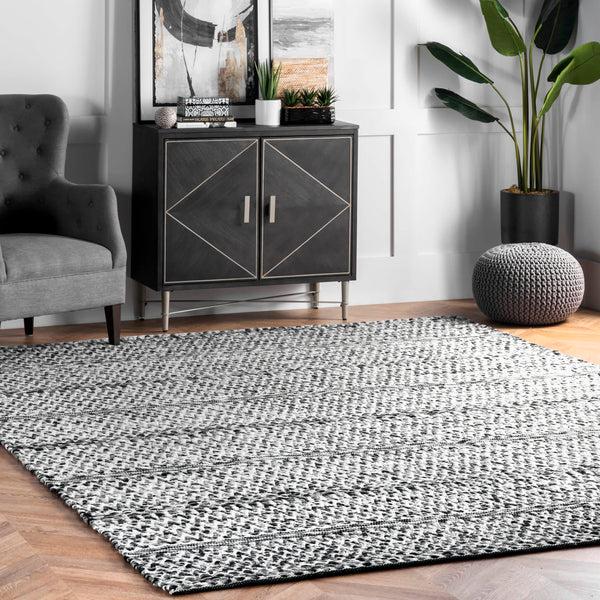 Nuloom Natosha Indoor/Outdoor Chevron Striped Area Rug Silver