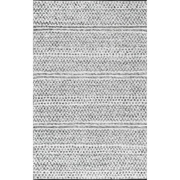 nuloom Natosha Indoor/Outdoor Chevron Striped Area Rug Silver