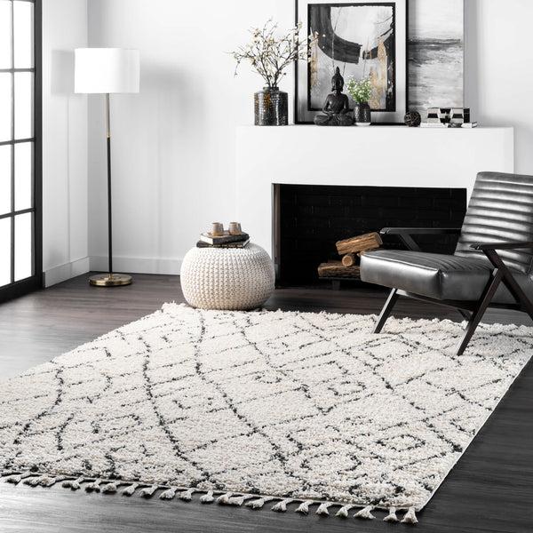 Nuloom Nieves Moroccan Diamond Tassel Area Rug Off White