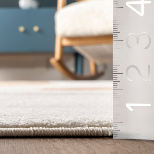 Nuloom Anabell Giraffe Kids Area Rug Beige