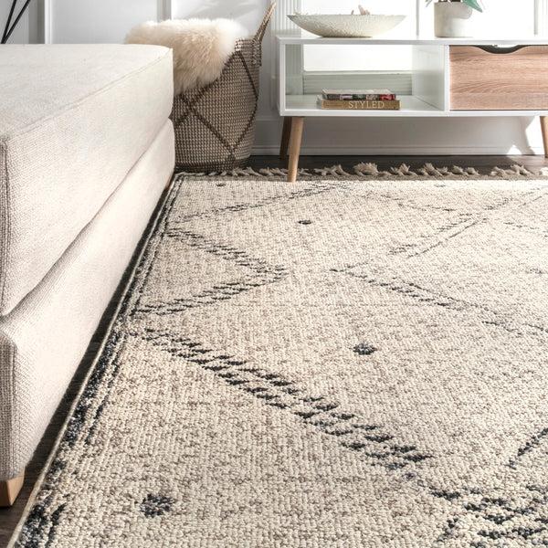 Nuloom Camilla Moroccan Tassel Rug Ivory