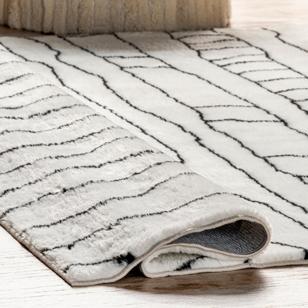 Nuloom Ethnic Striped Washable Shag Area Rug Black