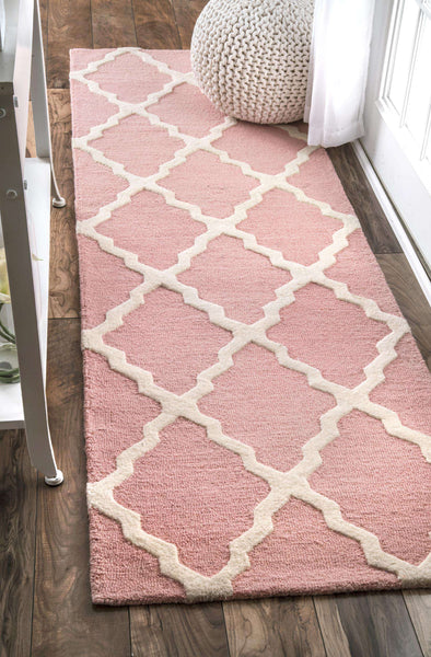 Nuloom Hand Hooked Marrakech Trellis Baby Pink