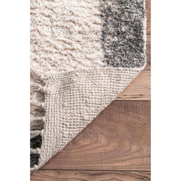 Nuloom Hand Loomed Rosa Tassel Rug Area Rug Ivory