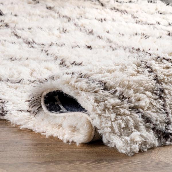 Nuloom Hand Made Marrakech Shag Area Rug Ivory