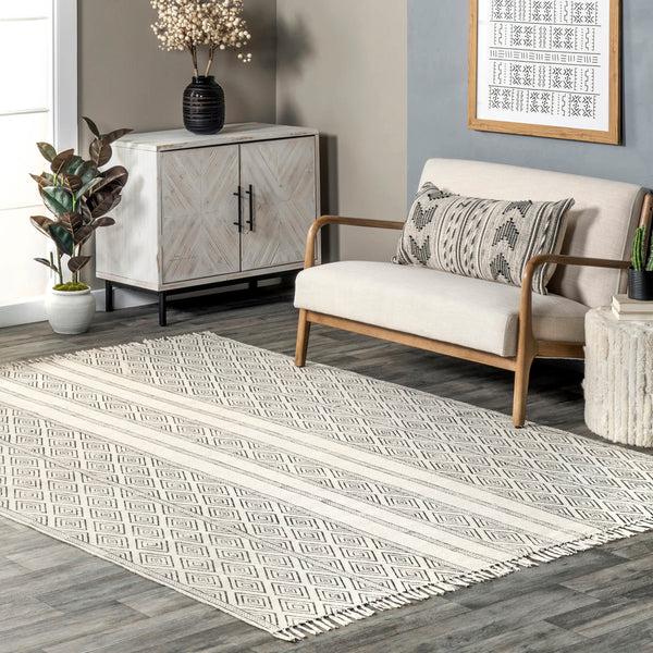 Nuloom Hand Made Olvera Off White