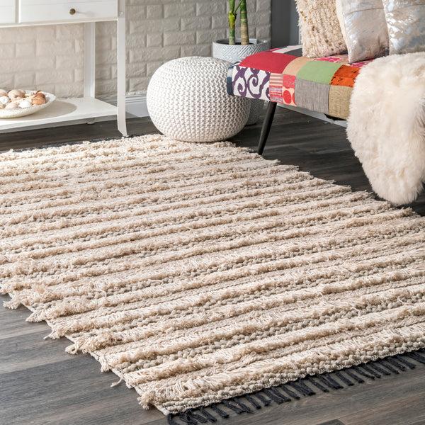 Nuloom Handmade Emerita Tassel Shag Beige