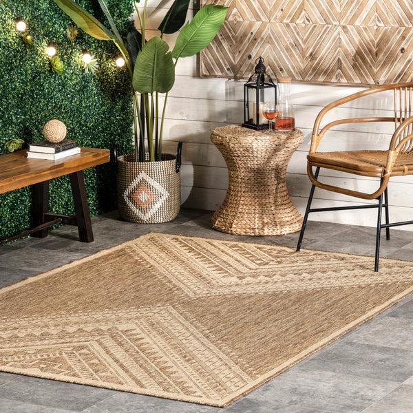 Nuloom Landry Aztec Indoor/Outdoor Area Rug Beige