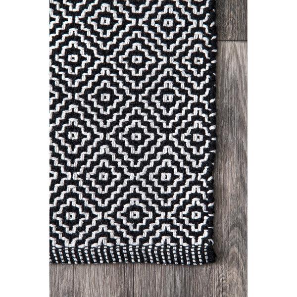 Nuloom Lorretta Geometric Cotton Area Rug Black