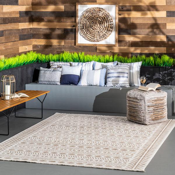 Nuloom Outdoor Tribal Angie Area Rug Beige