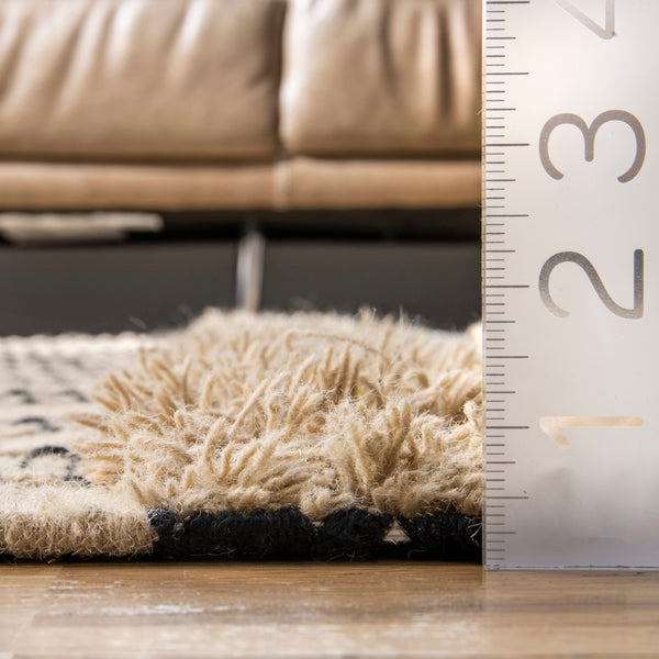 Nuloom Rosalyn Shaggy Ziggy Stripes Tan