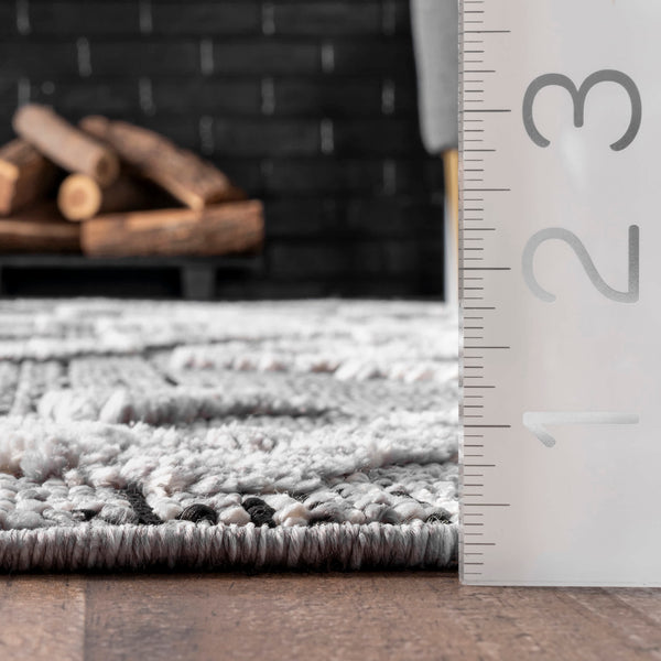 Nuloom Roxy Textured Diamond Tassel Area Rug Grey