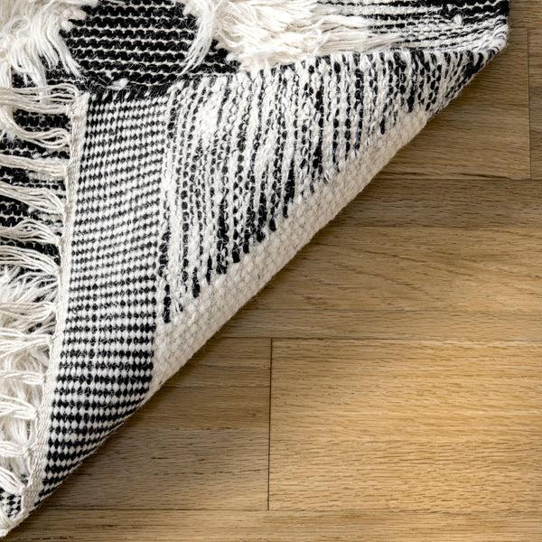 Nuloom Sariah Shaggy Othello Diamonds Black & White