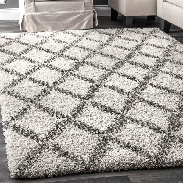 Nuloom Sharika Lattice Shaggy Area Rug Ivory